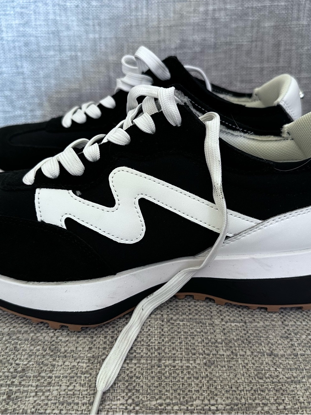 Women’s Black and White Steve Madden Athletic Sneakers - Casual Retro Runner - Picture 3 of 6